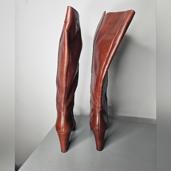 Bandolino Brown Leather Knee-High Boots 8.5 3" Heel - Picture 2 of 9